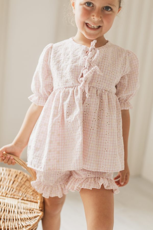 Blusa Bordada + Calção - Image 3