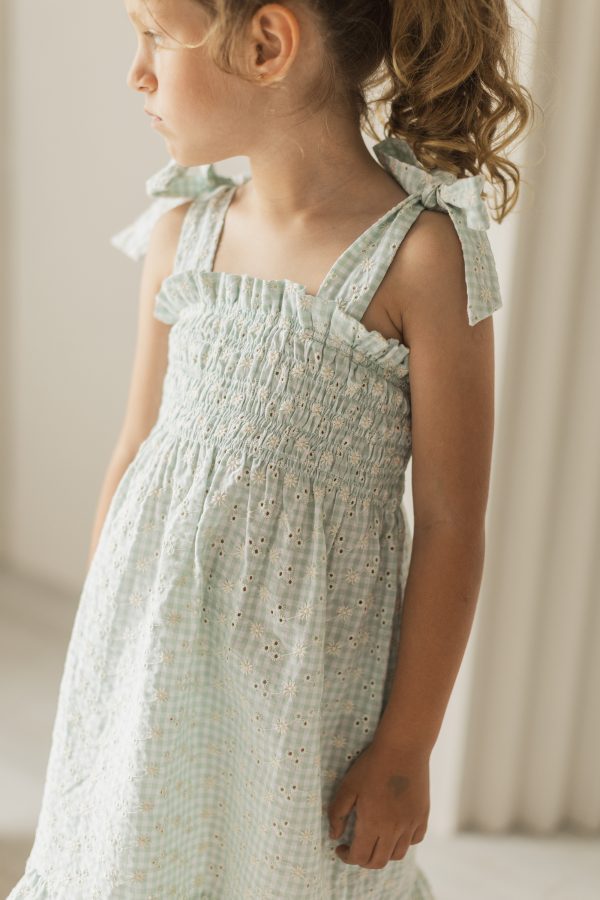 Vestido Bordado