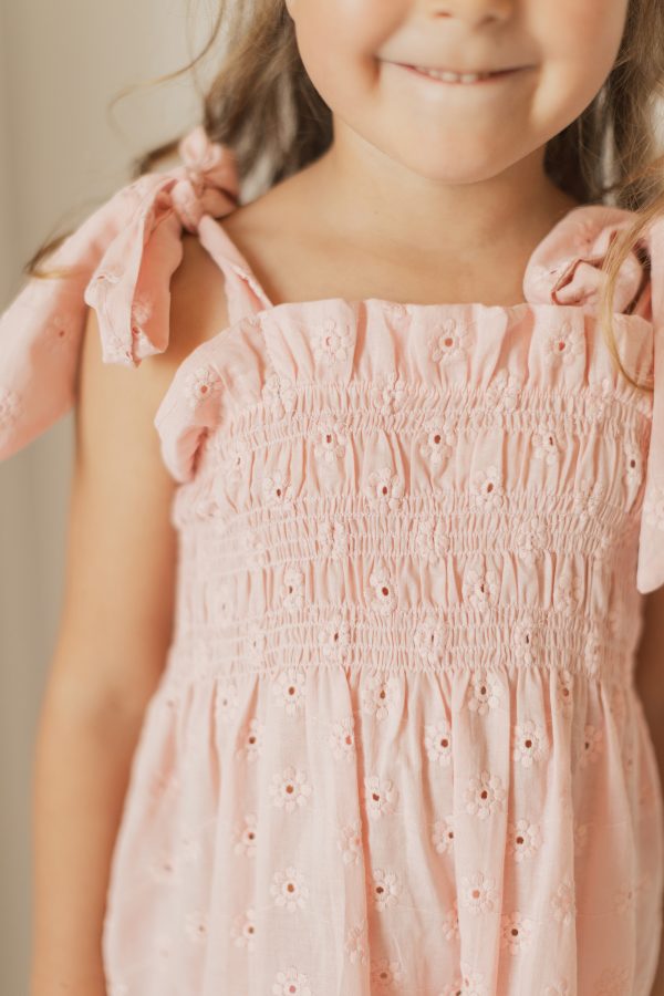 Vestido Bordado Floral Rosa